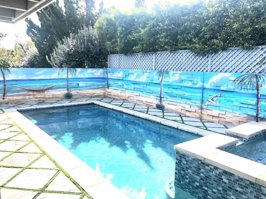 Luxury House Pool & 10 Mins From Hollywood & Universal